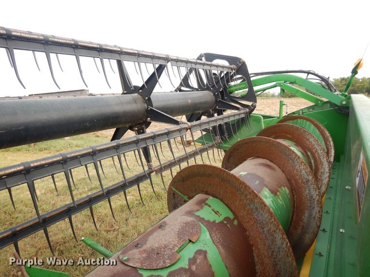 image for item FR9044 2007 John Deere 635F Hydraflex flex head