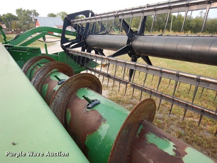 image for item FR9044 2007 John Deere 635F Hydraflex flex head