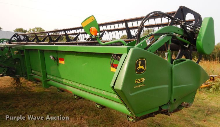 image for item FR9045 2004 John Deere 635F Hydraflex flex head