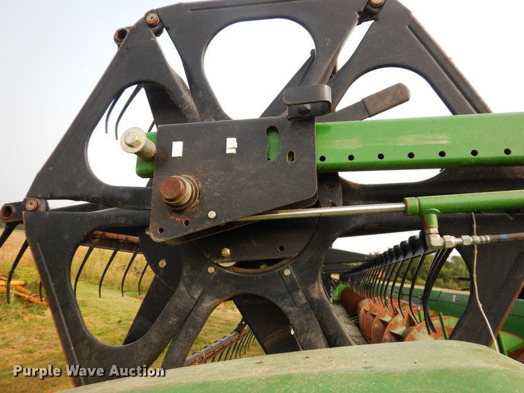 image for item FR9045 2004 John Deere 635F Hydraflex flex head