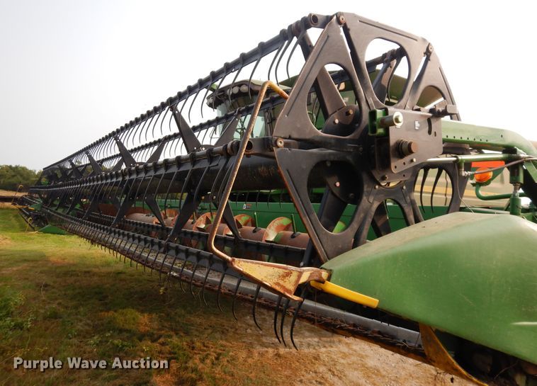 image for item FR9045 2004 John Deere 635F Hydraflex flex head