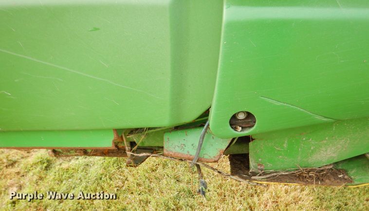 image for item FR9045 2004 John Deere 635F Hydraflex flex head