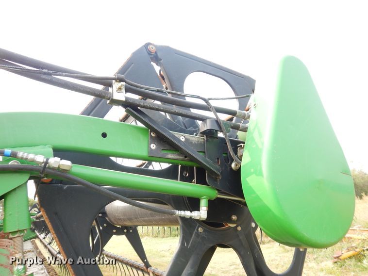 image for item FR9045 2004 John Deere 635F Hydraflex flex head