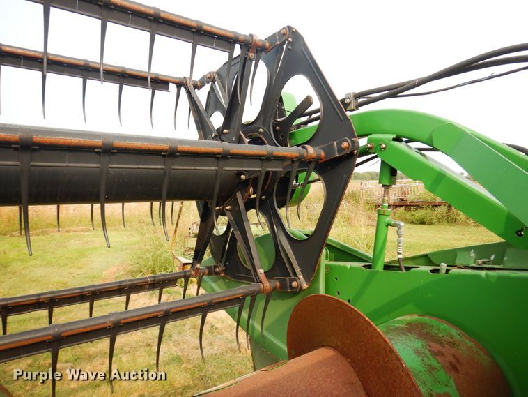 image for item FR9045 2004 John Deere 635F Hydraflex flex head