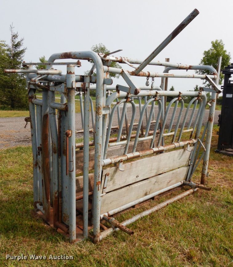 image for item GQ9761 Filson livestock chute