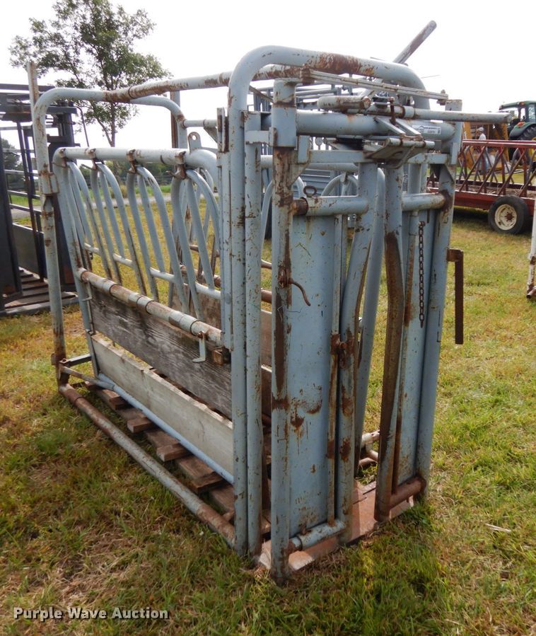 image for item GQ9761 Filson livestock chute