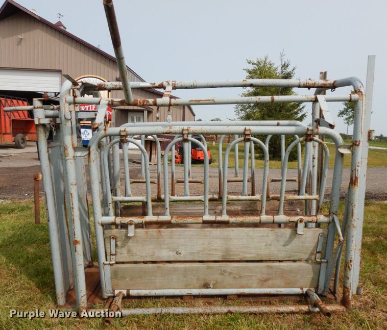 image for item GQ9761 Filson livestock chute