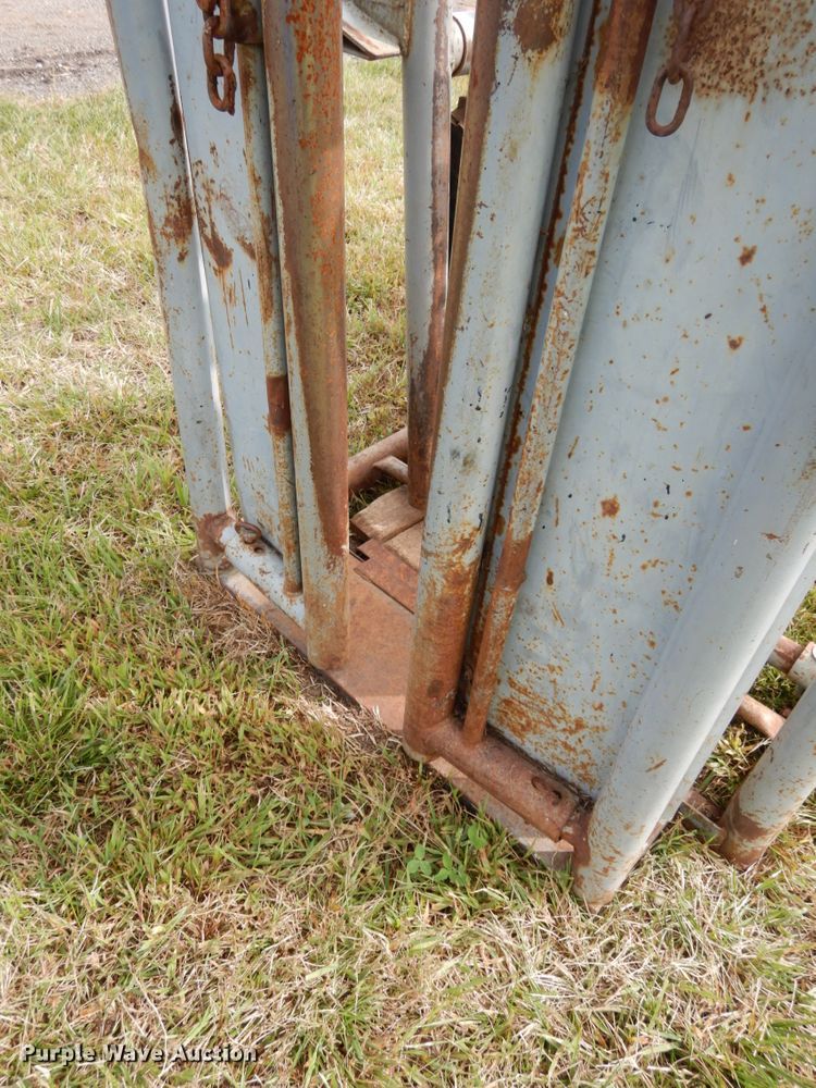 image for item GQ9761 Filson livestock chute