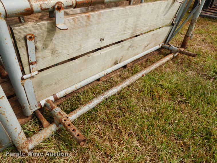 image for item GQ9761 Filson livestock chute