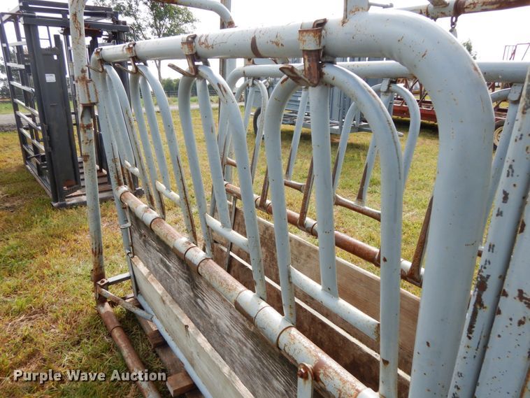 image for item GQ9761 Filson livestock chute