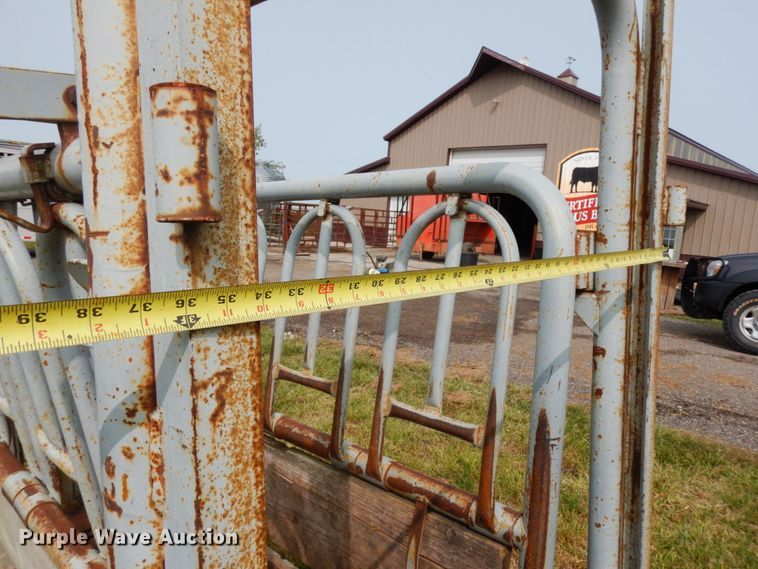 image for item GQ9761 Filson livestock chute