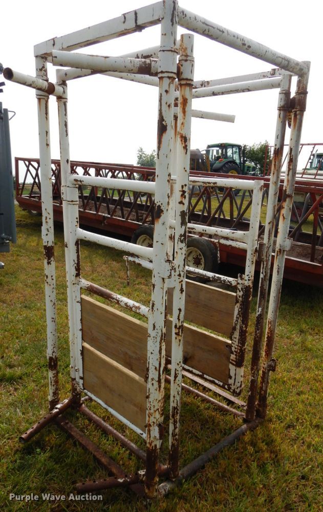 image for item GQ9761 Filson livestock chute