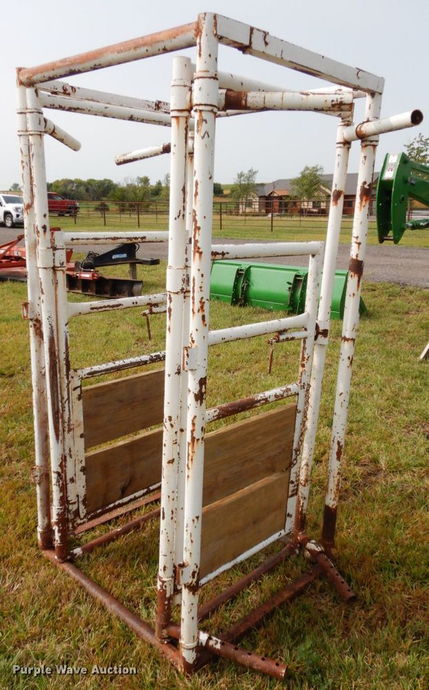 image for item GQ9761 Filson livestock chute