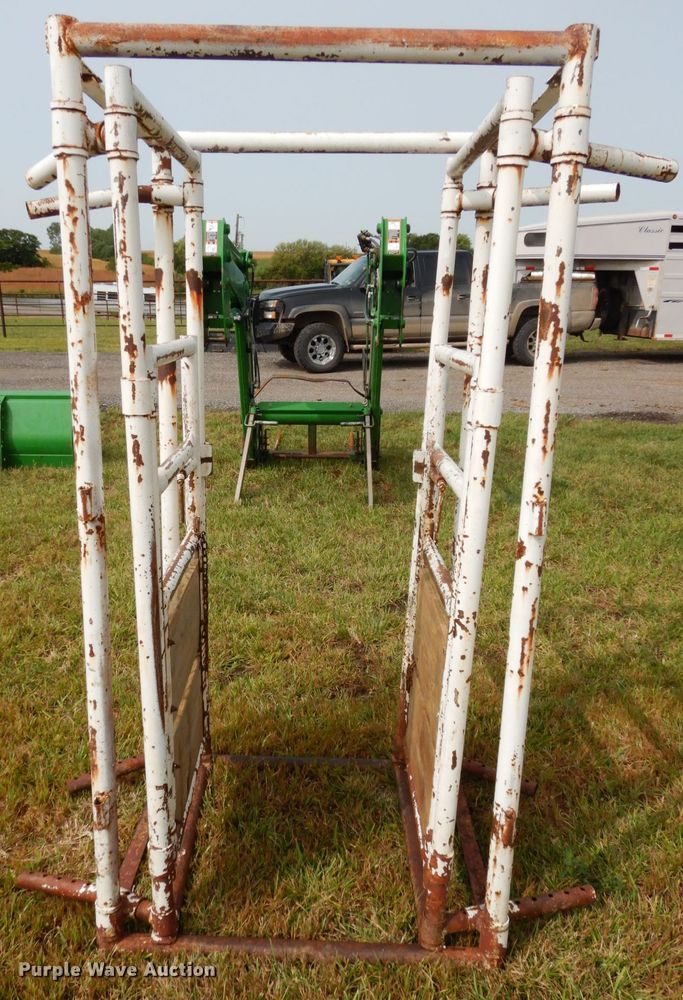 image for item GQ9761 Filson livestock chute