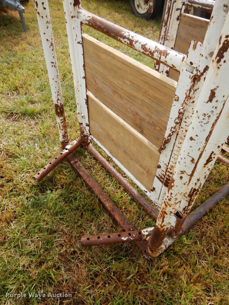 image for item GQ9761 Filson livestock chute