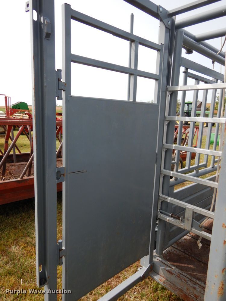image for item GQ9763 Pearson G9 squeeze chute