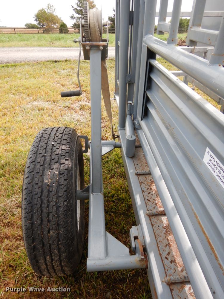 image for item GQ9763 Pearson G9 squeeze chute