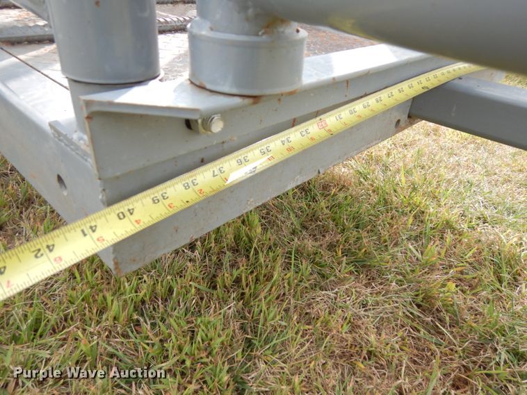 image for item GQ9763 Pearson G9 squeeze chute