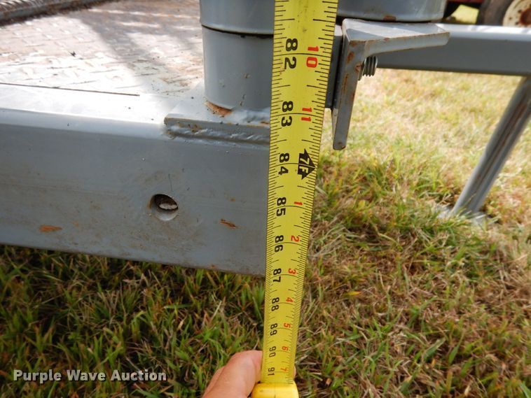 image for item GQ9763 Pearson G9 squeeze chute