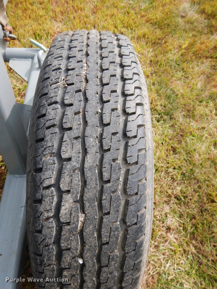 image for item GQ9763 Pearson G9 squeeze chute