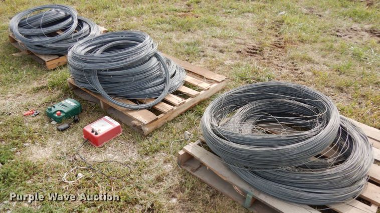 image for item GQ9764 Electric wire and fencers