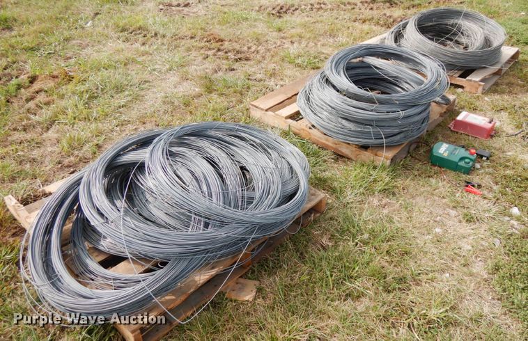 image for item GQ9764 Electric wire and fencers