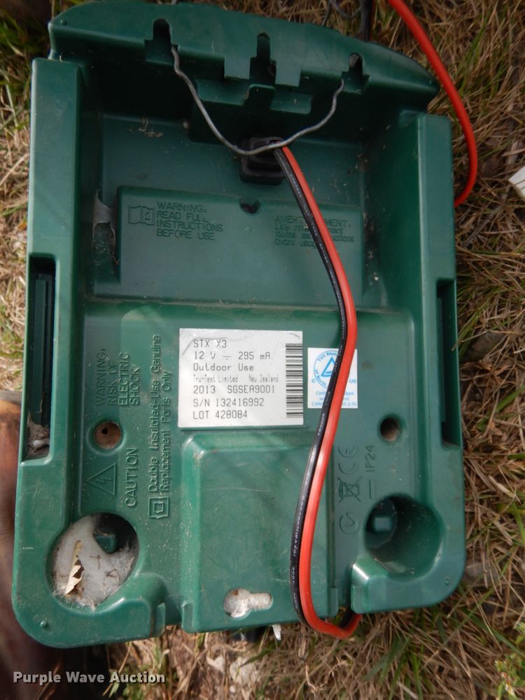 image for item GQ9764 Electric wire and fencers