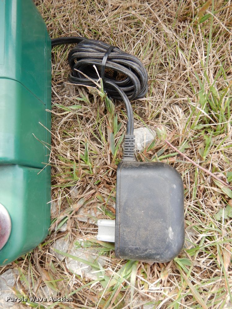 image for item GQ9764 Electric wire and fencers