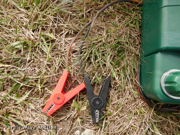 image for item GQ9764 Electric wire and fencers