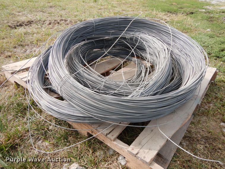 image for item GQ9764 Electric wire and fencers