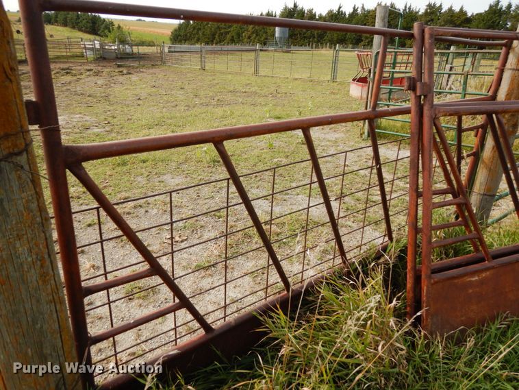 image for item GQ9768 Feed/hay fence panels