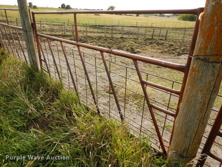 image for item GQ9768 Feed/hay fence panels