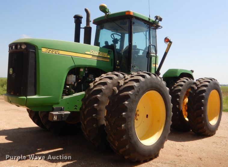 image for item HB9365 2003 John Deere 9220  4WD tractor