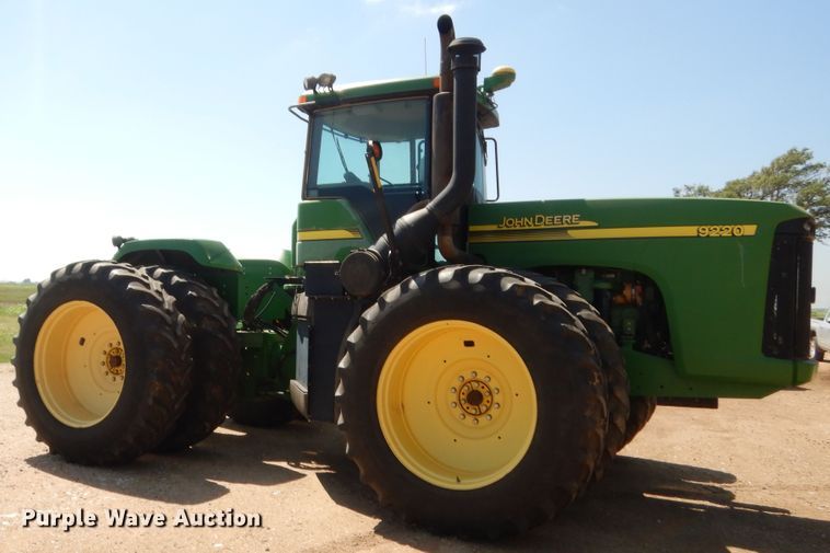 image for item HB9365 2003 John Deere 9220  4WD tractor
