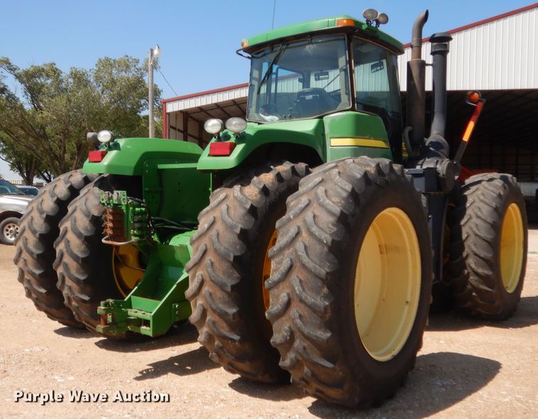 image for item HB9365 2003 John Deere 9220  4WD tractor