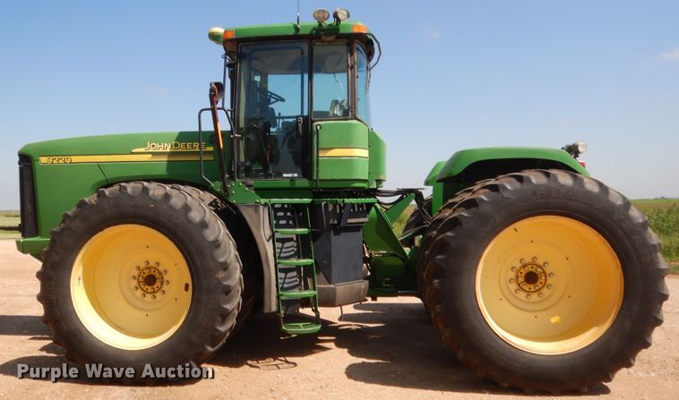 image for item HB9365 2003 John Deere 9220  4WD tractor