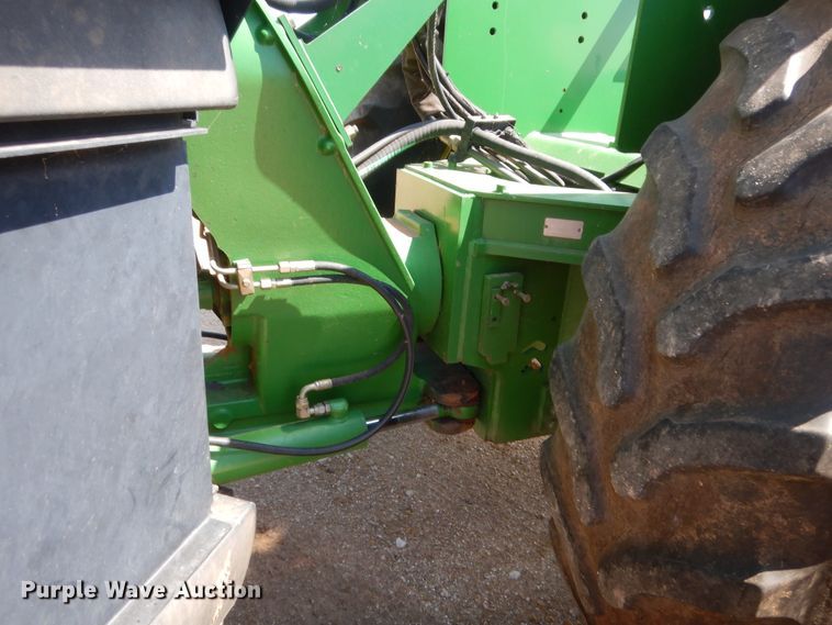 image for item HB9365 2003 John Deere 9220  4WD tractor