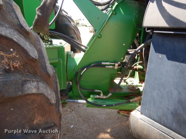 image for item HB9365 2003 John Deere 9220  4WD tractor