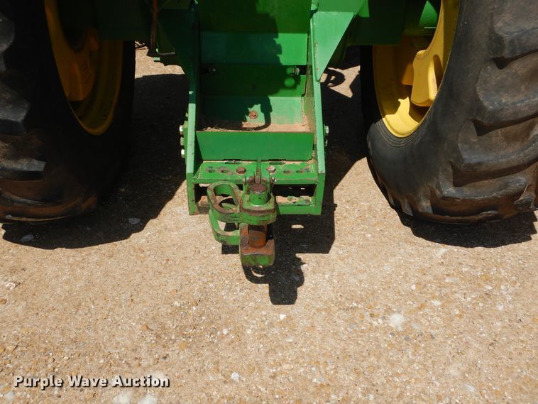 image for item HB9365 2003 John Deere 9220  4WD tractor