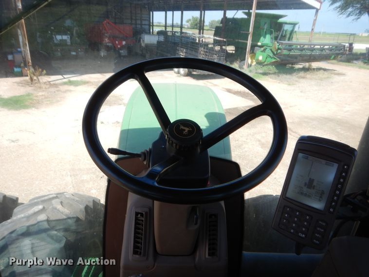 image for item HB9365 2003 John Deere 9220  4WD tractor