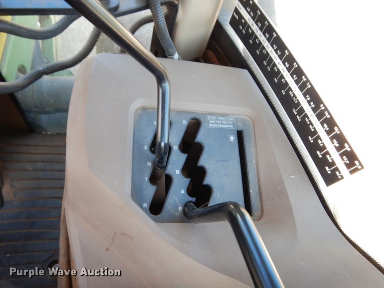 image for item HB9365 2003 John Deere 9220  4WD tractor