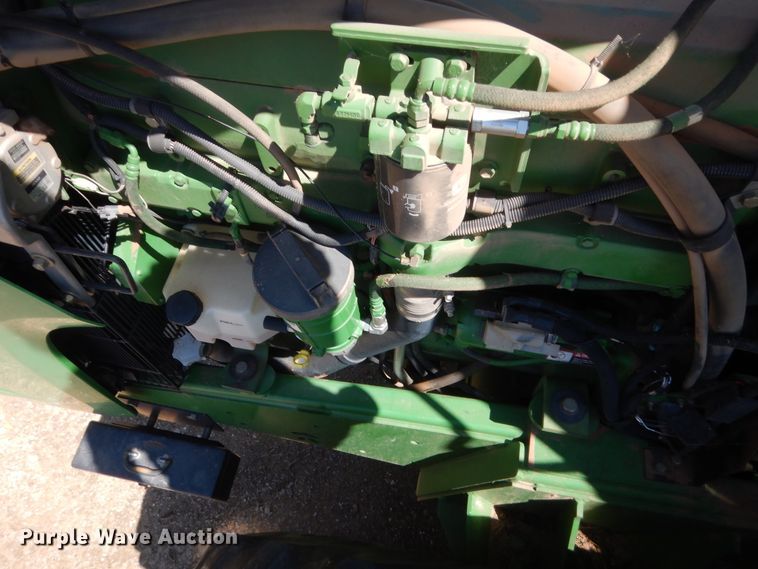 image for item HB9365 2003 John Deere 9220  4WD tractor