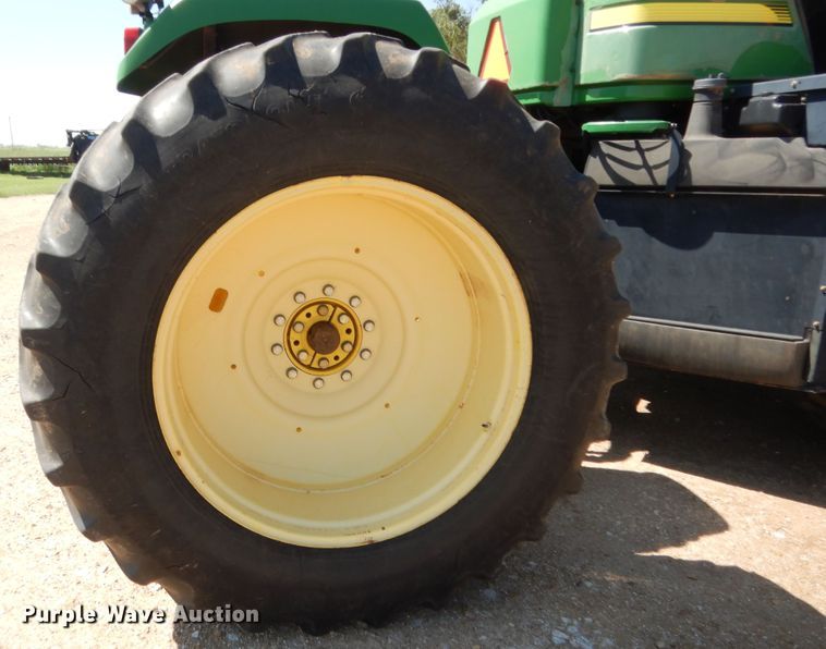 image for item HB9365 2003 John Deere 9220  4WD tractor