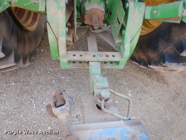 image for item HB9366 1997 John Deere 8100  MFWD tractor