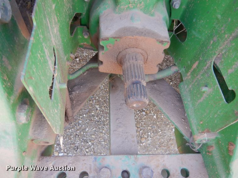 image for item HB9366 1997 John Deere 8100  MFWD tractor