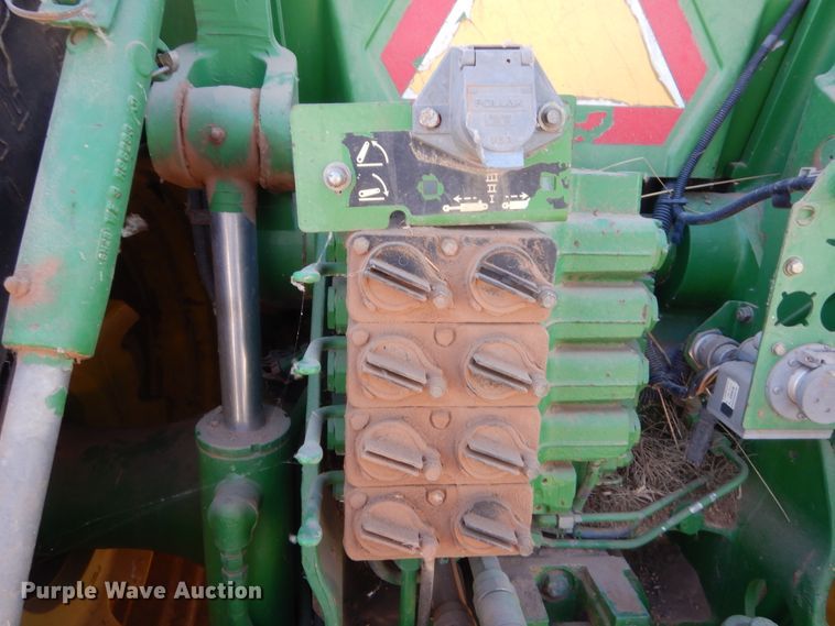 image for item HB9366 1997 John Deere 8100  MFWD tractor