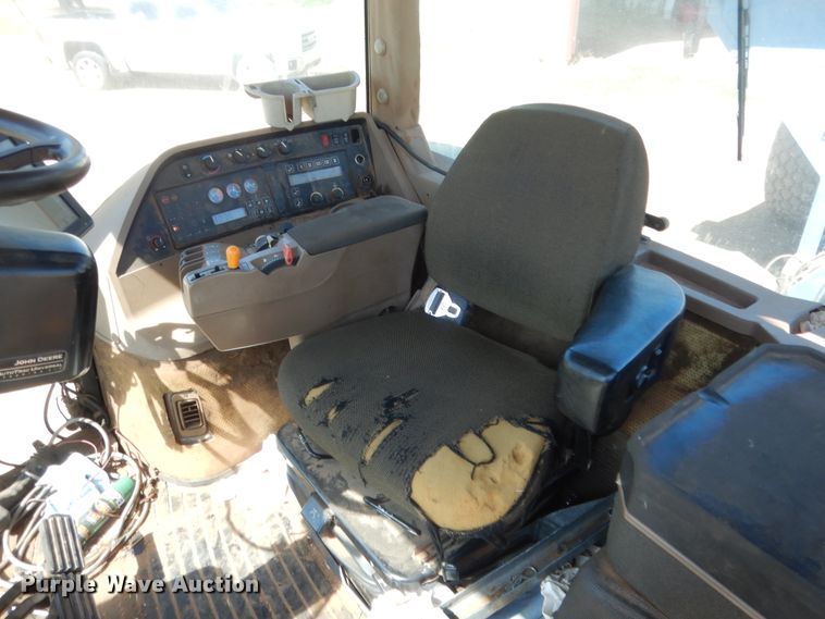 image for item HB9366 1997 John Deere 8100  MFWD tractor