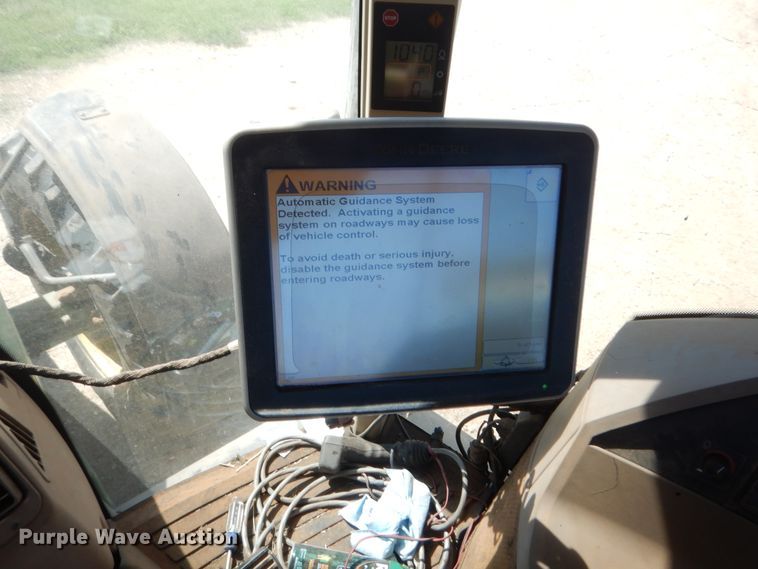 image for item HB9366 1997 John Deere 8100  MFWD tractor