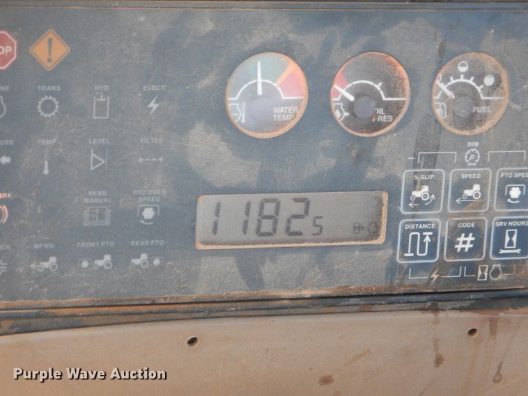 image for item HB9366 1997 John Deere 8100  MFWD tractor