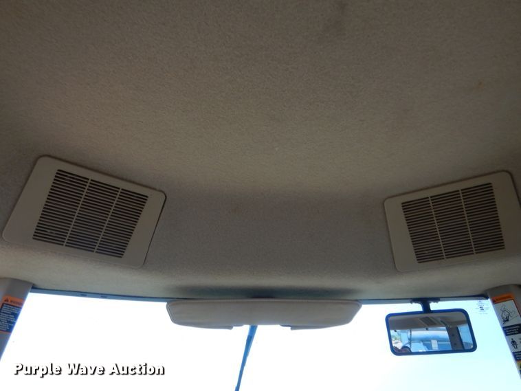 image for item HB9366 1997 John Deere 8100  MFWD tractor